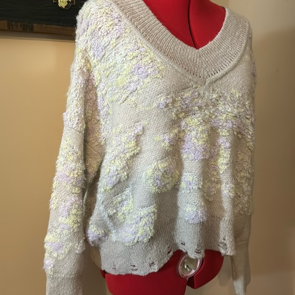 By Anthropologie Purple Beige Textured Oversized V-Neck Sweater Size XS - Picture 6 of 16